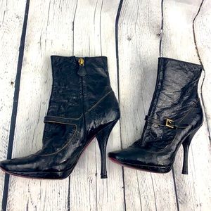 Louis Vuitton ostrich boots. Black/gold SZ 38